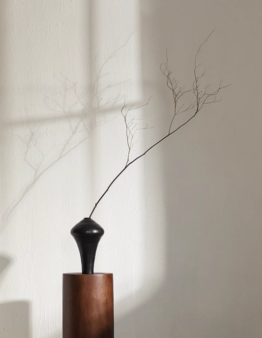 Grace Muse Silhouette Vase