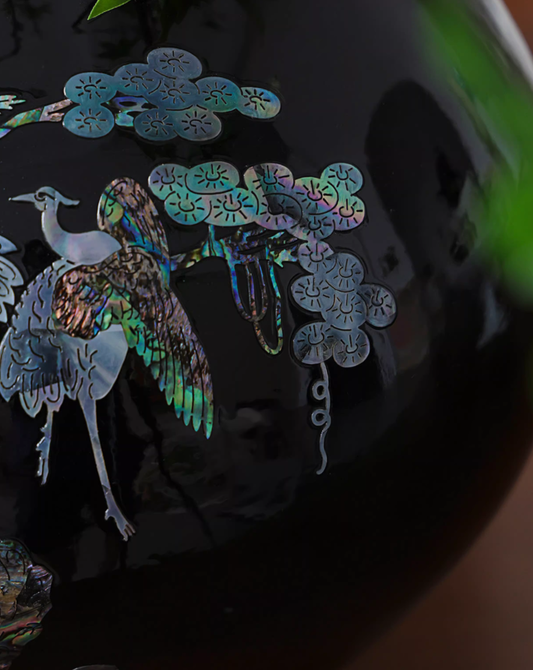 Mother-of-Pearl Whisper Vase